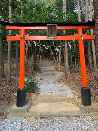 二川伏見稲荷の鳥居