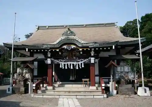 人見神社の本殿・本堂