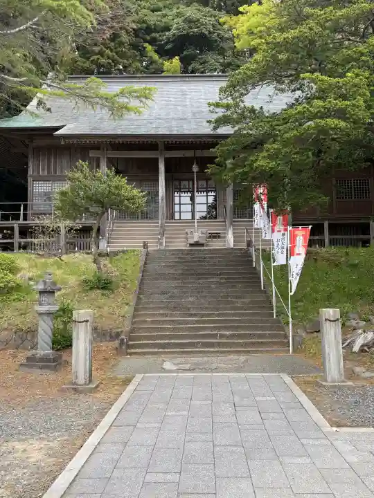 鳥海山大物忌神社吹浦口ノ宮の{uncategorized: "未分類", other: "その他", undefined: "問題あり", building: "その他建物", grave: "お墓", sacred_gate: "鳥居", guardian: "狛犬", statue: "像", buddha: "仏像", history: "歴史", nature: "自然", garden: "庭園", animal: "動物", pagoda: "塔", temizu: "手水舎", mountain_gate: "山門・神門", sanctuary: "本殿・本堂", subordinate: "末社・摂社", art: "芸術", scenery: "景色", jizo: "地蔵", ema: "絵馬", goshuin: "御朱印", omikuji: "おみくじ", items: "授与品その他", amulet: "お守り", goshuincho: "御朱印帳", eats: "食事", festival: "お祭り", votive_dance: "神楽", shichigosan: "七五三参", wedding: "結婚式", experience: "体験その他", initially: "初詣", around: "周辺", anti_infection: "感染症対策"}