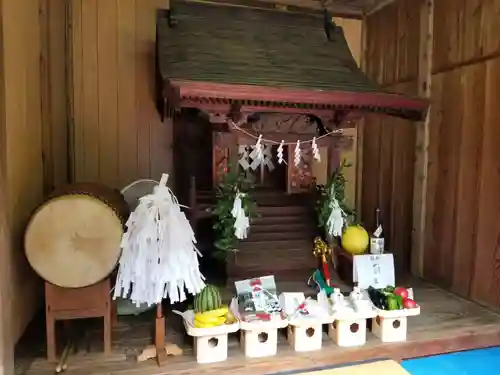 伏木香取神社の末社