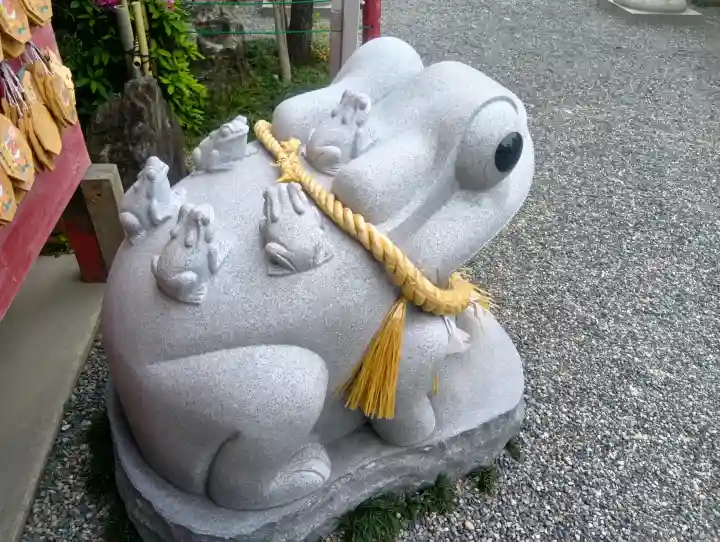 尾張猿田彦神社の{uncategorized: "未分類", other: "その他", undefined: "問題あり", building: "その他建物", grave: "お墓", sacred_gate: "鳥居", guardian: "狛犬", statue: "像", buddha: "仏像", history: "歴史", nature: "自然", garden: "庭園", animal: "動物", pagoda: "塔", temizu: "手水舎", mountain_gate: "山門・神門", sanctuary: "本殿・本堂", subordinate: "末社・摂社", art: "芸術", scenery: "景色", jizo: "地蔵", ema: "絵馬", goshuin: "御朱印", omikuji: "おみくじ", items: "授与品その他", amulet: "お守り", goshuincho: "御朱印帳", eats: "食事", festival: "お祭り", votive_dance: "神楽", shichigosan: "七五三参", wedding: "結婚式", experience: "体験その他", initially: "初詣", around: "周辺", anti_infection: "感染症対策"}