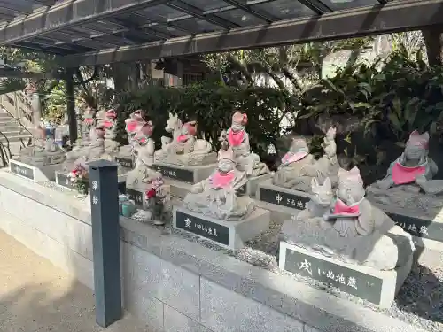 普光寺の{uncategorized: "未分類", other: "その他", undefined: "問題あり", building: "その他建物", grave: "お墓", sacred_gate: "鳥居", guardian: "狛犬", statue: "像", buddha: "仏像", history: "歴史", nature: "自然", garden: "庭園", animal: "動物", pagoda: "塔", temizu: "手水舎", mountain_gate: "山門・神門", sanctuary: "本殿・本堂", subordinate: "末社・摂社", art: "芸術", scenery: "景色", jizo: "地蔵", ema: "絵馬", goshuin: "御朱印", omikuji: "おみくじ", items: "授与品その他", amulet: "お守り", goshuincho: "御朱印帳", eats: "食事", festival: "お祭り", votive_dance: "神楽", shichigosan: "七五三参", wedding: "結婚式", experience: "体験その他", initially: "初詣", around: "周辺", anti_infection: "感染症対策"}