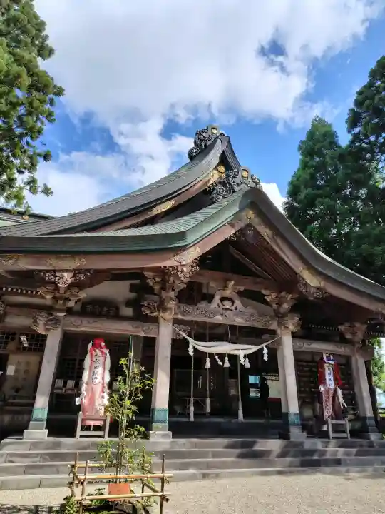 太平山三吉神社総本宮の{uncategorized: "未分類", other: "その他", undefined: "問題あり", building: "その他建物", grave: "お墓", sacred_gate: "鳥居", guardian: "狛犬", statue: "像", buddha: "仏像", history: "歴史", nature: "自然", garden: "庭園", animal: "動物", pagoda: "塔", temizu: "手水舎", mountain_gate: "山門・神門", sanctuary: "本殿・本堂", subordinate: "末社・摂社", art: "芸術", scenery: "景色", jizo: "地蔵", ema: "絵馬", goshuin: "御朱印", omikuji: "おみくじ", items: "授与品その他", amulet: "お守り", goshuincho: "御朱印帳", eats: "食事", festival: "お祭り", votive_dance: "神楽", shichigosan: "七五三参", wedding: "結婚式", experience: "体験その他", initially: "初詣", around: "周辺", anti_infection: "感染症対策"}