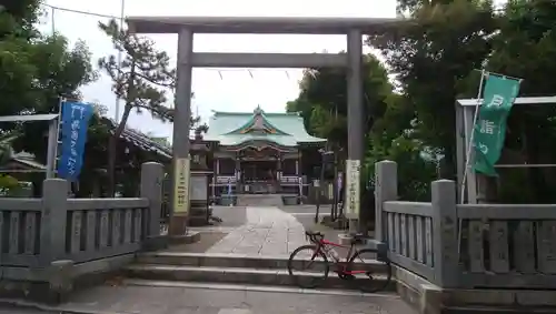 諏訪神社の鳥居