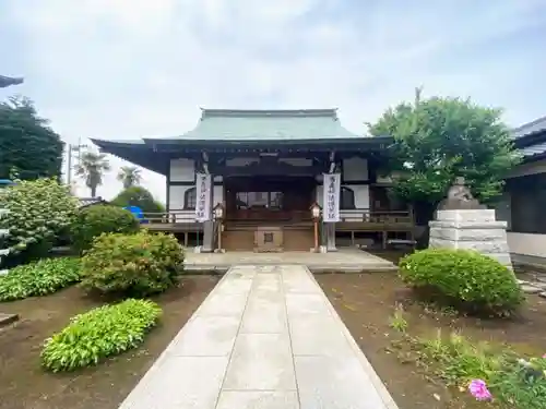 実台寺の本殿・本堂