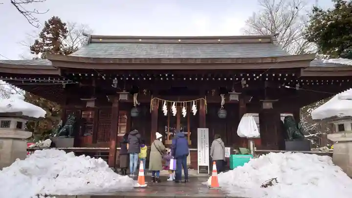 鳥海月山両所宮の本殿・本堂