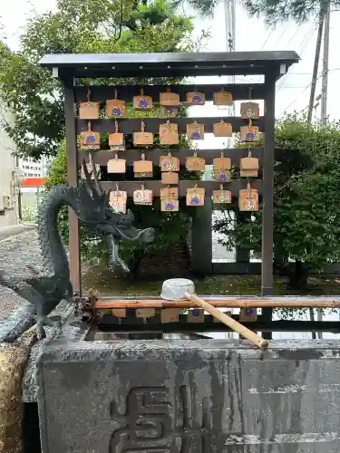 大棚・中川杉山神社(神奈川県)
