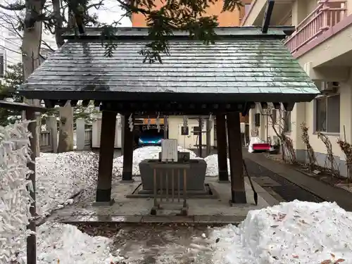 三吉神社の手水舎