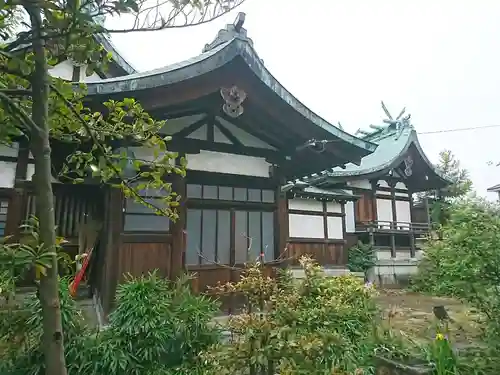 八幡神社の建物その他