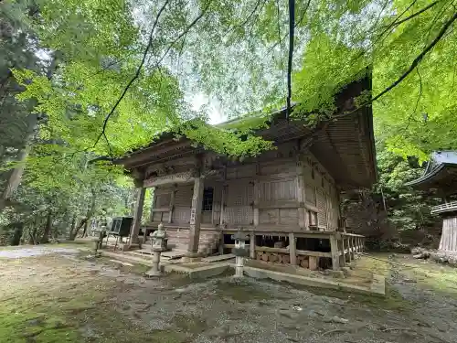 瑠璃寺の{uncategorized: "未分類", other: "その他", undefined: "問題あり", building: "その他建物", grave: "お墓", sacred_gate: "鳥居", guardian: "狛犬", statue: "像", buddha: "仏像", history: "歴史", nature: "自然", garden: "庭園", animal: "動物", pagoda: "塔", temizu: "手水舎", mountain_gate: "山門・神門", sanctuary: "本殿・本堂", subordinate: "末社・摂社", art: "芸術", scenery: "景色", jizo: "地蔵", ema: "絵馬", goshuin: "御朱印", omikuji: "おみくじ", items: "授与品その他", amulet: "お守り", goshuincho: "御朱印帳", eats: "食事", festival: "お祭り", votive_dance: "神楽", shichigosan: "七五三参", wedding: "結婚式", experience: "体験その他", initially: "初詣", around: "周辺", anti_infection: "感染症対策"}