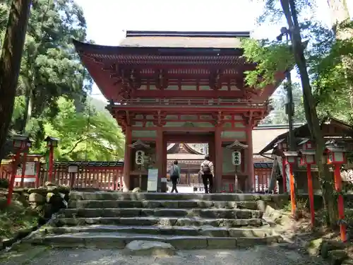 日吉大社の山門