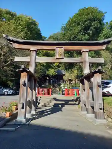 高尾山麓氷川神社(東京都)