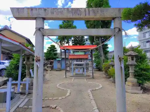 石田神明社の鳥居