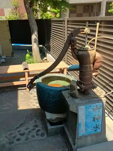 くまくま神社(導きの社 熊野町熊野神社)(東京都)