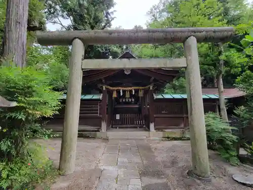 岡崎神社の鳥居