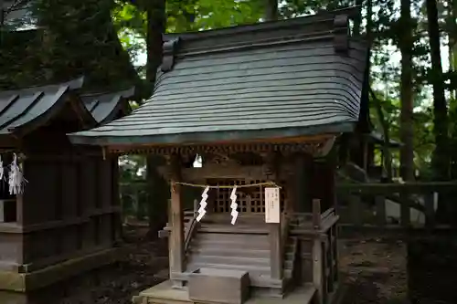 穂高神社本宮の末社