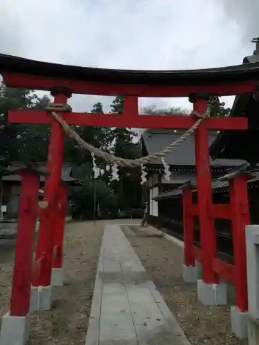 結城諏訪神社の鳥居