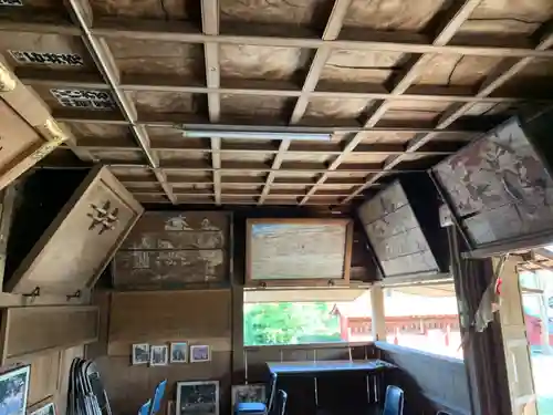 飽富神社の本殿・本堂