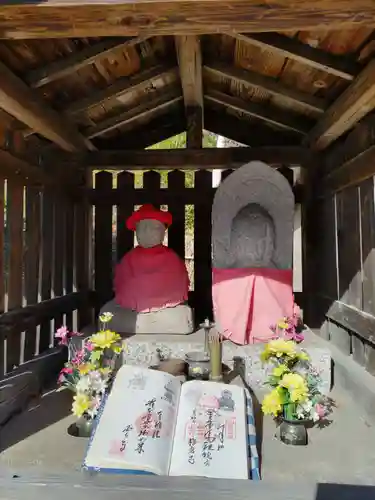 梅岩寺の末社