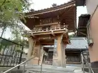 慈済寺の{uncategorized: "未分類", other: "その他", undefined: "問題あり", building: "その他建物", grave: "お墓", sacred_gate: "鳥居", guardian: "狛犬", statue: "像", buddha: "仏像", history: "歴史", nature: "自然", garden: "庭園", animal: "動物", pagoda: "塔", temizu: "手水舎", mountain_gate: "山門・神門", sanctuary: "本殿・本堂", subordinate: "末社・摂社", art: "芸術", scenery: "景色", jizo: "地蔵", ema: "絵馬", goshuin: "御朱印", omikuji: "おみくじ", items: "授与品その他", amulet: "お守り", goshuincho: "御朱印帳", eats: "食事", festival: "お祭り", votive_dance: "神楽", shichigosan: "七五三参", wedding: "結婚式", experience: "体験その他", initially: "初詣", around: "周辺", anti_infection: "感染症対策"}