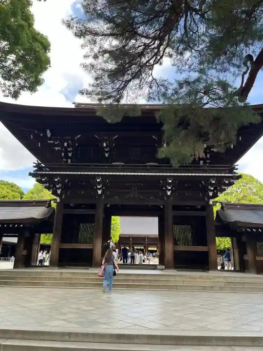 明治神宮の{uncategorized: "未分類", other: "その他", undefined: "問題あり", building: "その他建物", grave: "お墓", sacred_gate: "鳥居", guardian: "狛犬", statue: "像", buddha: "仏像", history: "歴史", nature: "自然", garden: "庭園", animal: "動物", pagoda: "塔", temizu: "手水舎", mountain_gate: "山門・神門", sanctuary: "本殿・本堂", subordinate: "末社・摂社", art: "芸術", scenery: "景色", jizo: "地蔵", ema: "絵馬", goshuin: "御朱印", omikuji: "おみくじ", items: "授与品その他", amulet: "お守り", goshuincho: "御朱印帳", eats: "食事", festival: "お祭り", votive_dance: "神楽", shichigosan: "七五三参", wedding: "結婚式", experience: "体験その他", initially: "初詣", around: "周辺", anti_infection: "感染症対策"}
