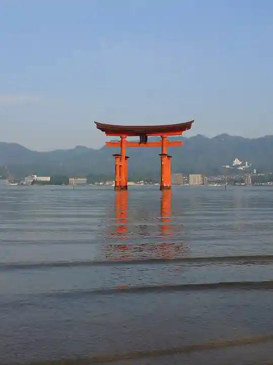 厳島神社(広島県)