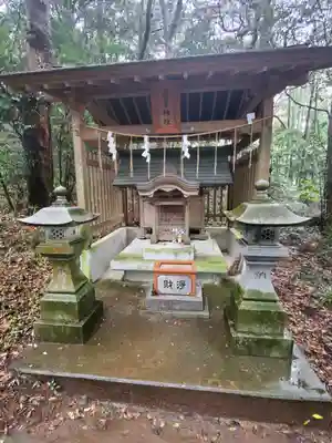 泉神社の末社・摂社