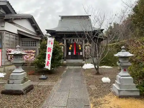 櫻井子安神社の{uncategorized: "未分類", other: "その他", undefined: "問題あり", building: "その他建物", grave: "お墓", sacred_gate: "鳥居", guardian: "狛犬", statue: "像", buddha: "仏像", history: "歴史", nature: "自然", garden: "庭園", animal: "動物", pagoda: "塔", temizu: "手水舎", mountain_gate: "山門・神門", sanctuary: "本殿・本堂", subordinate: "末社・摂社", art: "芸術", scenery: "景色", jizo: "地蔵", ema: "絵馬", goshuin: "御朱印", omikuji: "おみくじ", items: "授与品その他", amulet: "お守り", goshuincho: "御朱印帳", eats: "食事", festival: "お祭り", votive_dance: "神楽", shichigosan: "七五三参", wedding: "結婚式", experience: "体験その他", initially: "初詣", around: "周辺", anti_infection: "感染症対策"}
