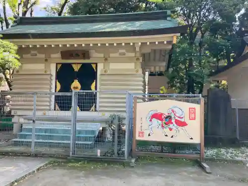 新田神社の{uncategorized: "未分類", other: "その他", undefined: "問題あり", building: "その他建物", grave: "お墓", sacred_gate: "鳥居", guardian: "狛犬", statue: "像", buddha: "仏像", history: "歴史", nature: "自然", garden: "庭園", animal: "動物", pagoda: "塔", temizu: "手水舎", mountain_gate: "山門・神門", sanctuary: "本殿・本堂", subordinate: "末社・摂社", art: "芸術", scenery: "景色", jizo: "地蔵", ema: "絵馬", goshuin: "御朱印", omikuji: "おみくじ", items: "授与品その他", amulet: "お守り", goshuincho: "御朱印帳", eats: "食事", festival: "お祭り", votive_dance: "神楽", shichigosan: "七五三参", wedding: "結婚式", experience: "体験その他", initially: "初詣", around: "周辺", anti_infection: "感染症対策"}
