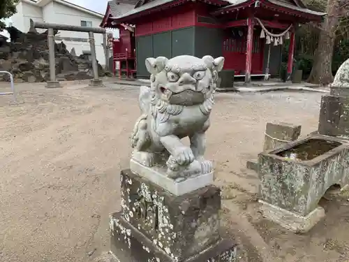 稲荷神社の狛犬