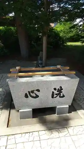 帯廣明神大社     の手水