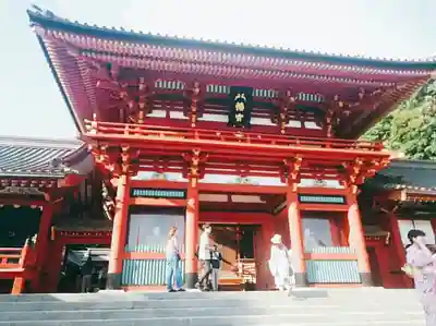 鶴岡八幡宮の本殿・本堂