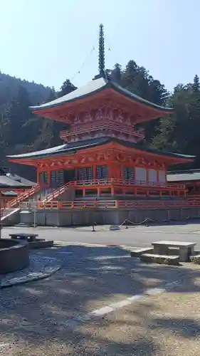 比叡山延暦寺の塔