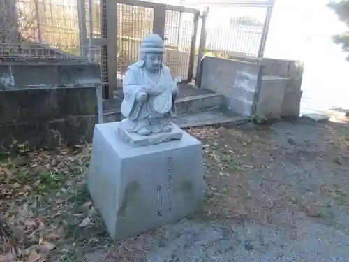 琵琶島神社の像