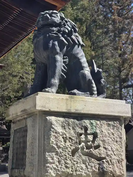 諏訪大社下社秋宮(長野県)