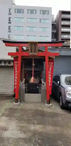 日比谷稲荷神社の鳥居