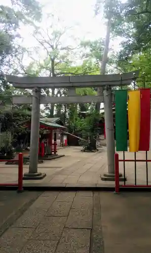 赤堤六所神社の鳥居