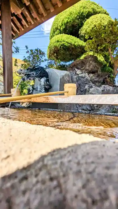 埴生神社の手水舎