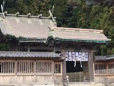鶴嶺神社の本殿・本堂