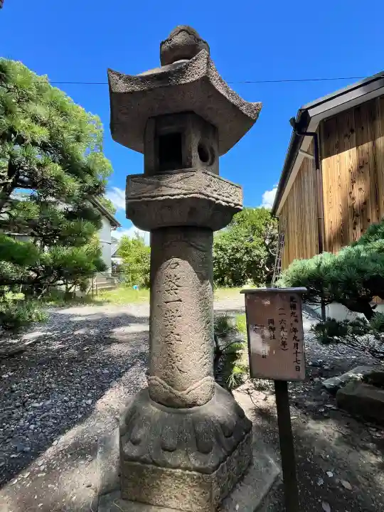 刺田比古神社の塔