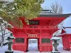 吉岡八幡神社の山門