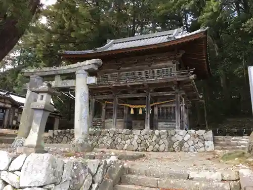 武田八幡宮の山門・神門