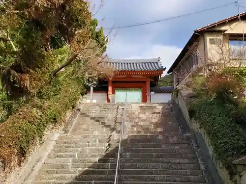 太山寺の山門