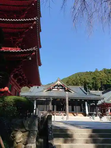 久遠寺の本殿・本堂