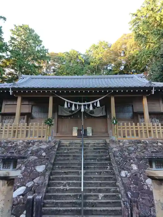 籰繰神社の本殿・本堂