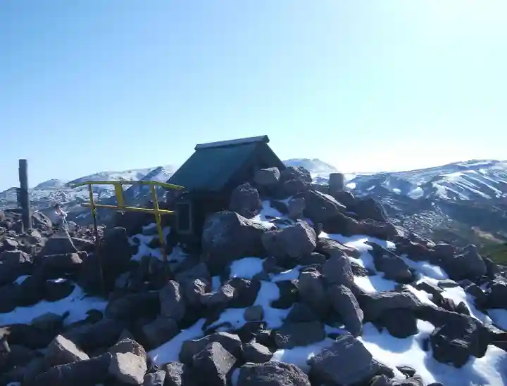 祠(大雪神社奥の院)(北海道)