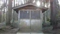 出世稲荷神社の本殿