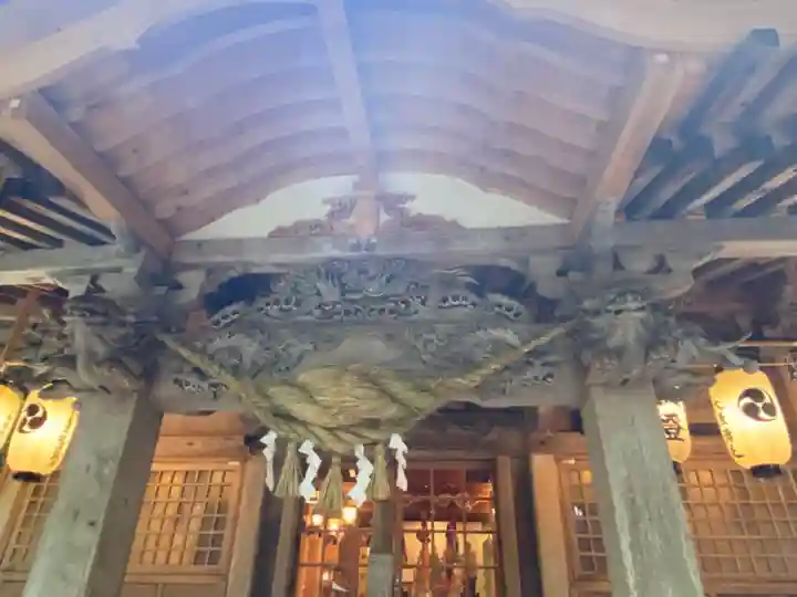 横浜八幡神社の本殿・本堂