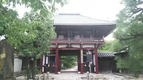 本法寺の山門