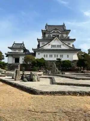 岸城神社の{uncategorized: "未分類", other: "その他", undefined: "問題あり", building: "その他建物", grave: "お墓", sacred_gate: "鳥居", guardian: "狛犬", statue: "像", buddha: "仏像", history: "歴史", nature: "自然", garden: "庭園", animal: "動物", pagoda: "塔", temizu: "手水舎", mountain_gate: "山門・神門", sanctuary: "本殿・本堂", subordinate: "末社・摂社", art: "芸術", scenery: "景色", jizo: "地蔵", ema: "絵馬", goshuin: "御朱印", omikuji: "おみくじ", items: "授与品その他", amulet: "お守り", goshuincho: "御朱印帳", eats: "食事", festival: "お祭り", votive_dance: "神楽", shichigosan: "七五三参", wedding: "結婚式", experience: "体験その他", initially: "初詣", around: "周辺", anti_infection: "感染症対策"}